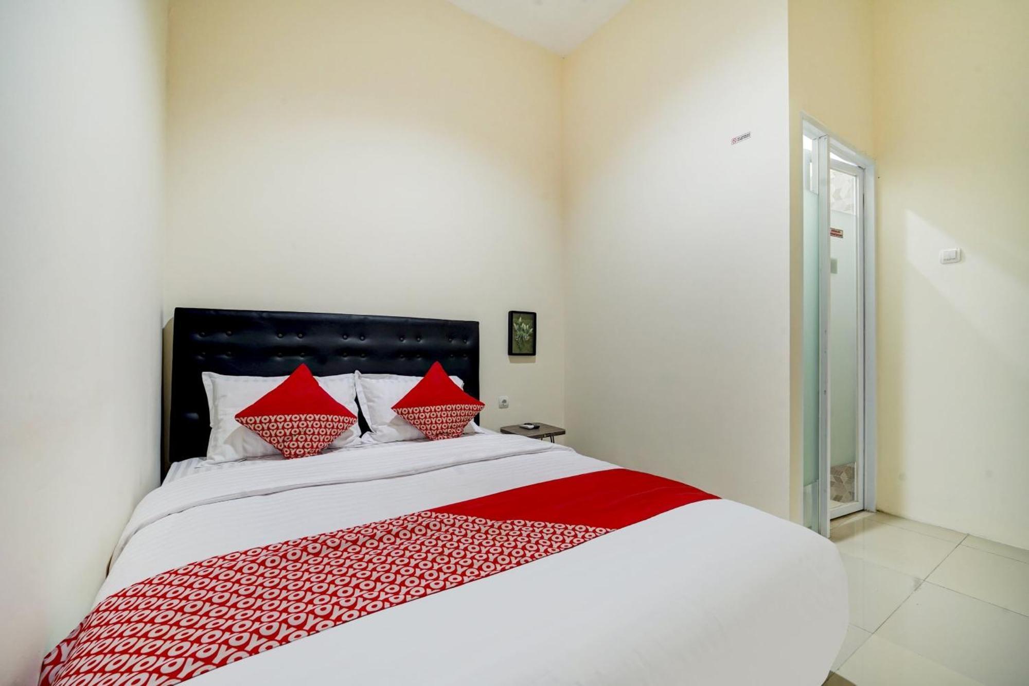 Super Oyo 90778 River Inn Malioboro Yogyakarta Exteriér fotografie