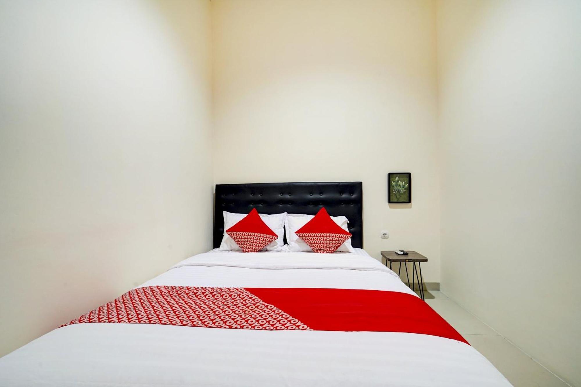 Super Oyo 90778 River Inn Malioboro Yogyakarta Exteriér fotografie